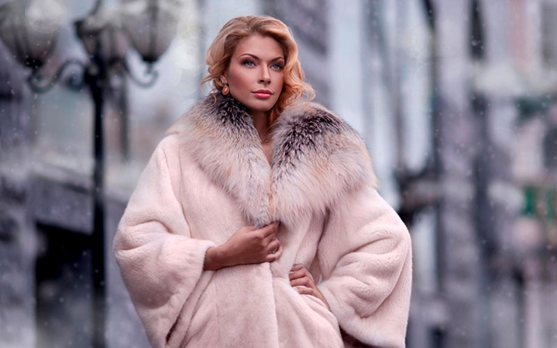 A wide choice of fur coats at Planeta Mexa